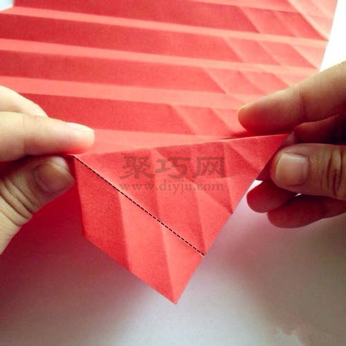 纸灯笼的折法图解 教你如何手工折纸灯笼