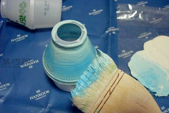 旧塑料瓶变费为宝 DIY手工制作储钱罐