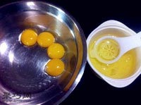 8寸红枣戚风蛋糕自作方法3