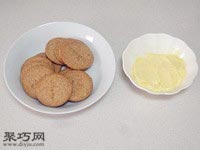 蓝莓慕斯蛋糕制作方法1