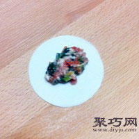 月牙饺子的包法 胡萝卜芹菜饺子怎么包2