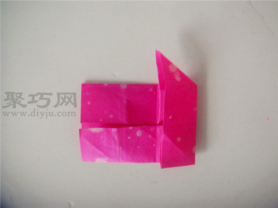 幼儿园小班折纸教案:折纸小房子 小房子的折法