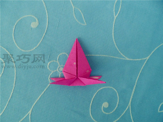 幼儿园大班折纸教案:折纸桃子 桃子的折法