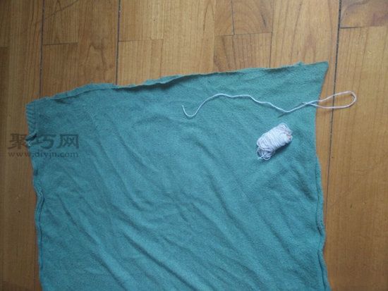 旧毛衣变抱枕 第4步