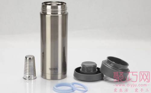 使用不锈钢材质的保温杯