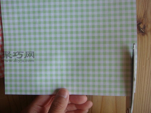 用纸折收纳盒的折法 diy折纸收纳盒教程